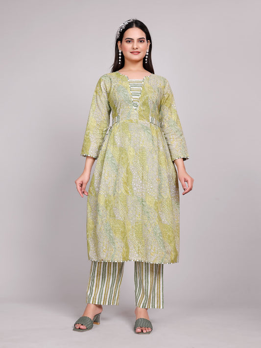 Women Premium Cotton Green Kurti Pant Set