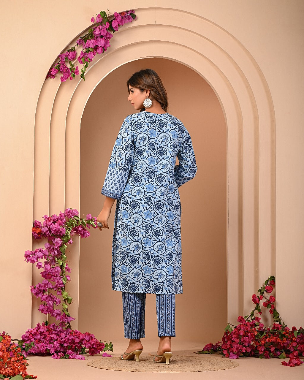 Women Premium  Cottan  Kurti Pant with Dupatta Set