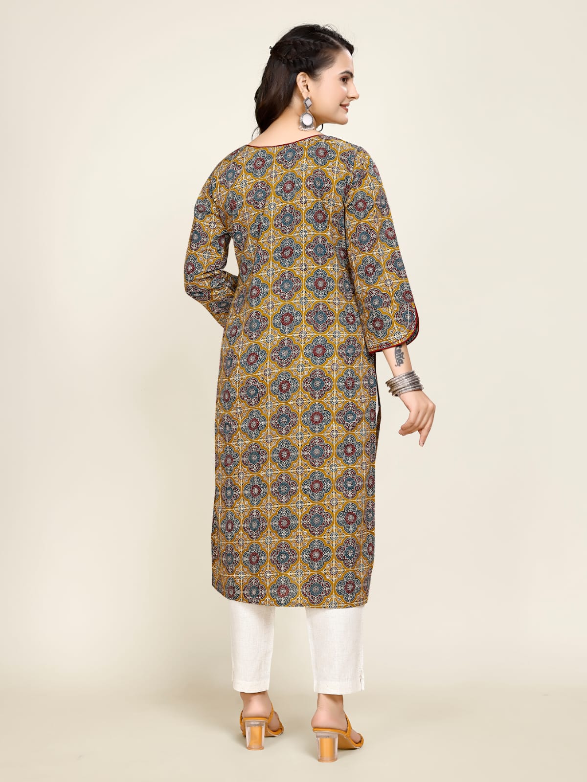 Women Premium Cotton Geometric kurti